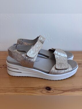 Ziera Sadias-W Argento Sparks Leather Sandals Sz 40W / 9.5W